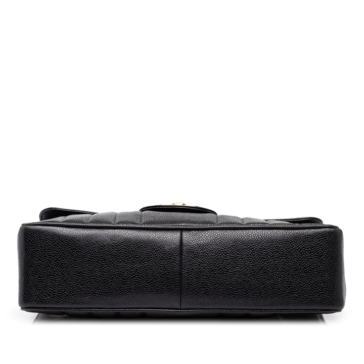 Chanel Sac porté épaule Mademoiselle à rabat Jumbo Cuir caviar Noir – vue 3 – GABY PARIS