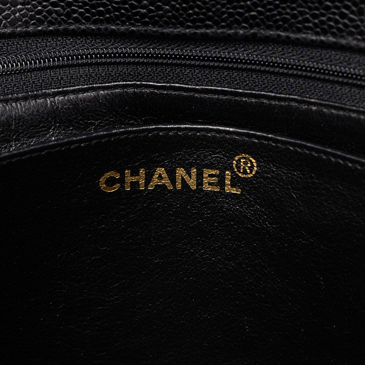 Chanel Sac porté épaule Mademoiselle à rabat Jumbo Cuir caviar Noir – vue 5 – GABY PARIS