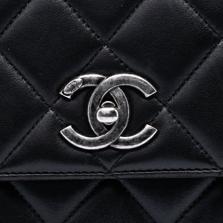 Chanel Small Matelassé Cuir d’agneau Trendy CC anse supérieure à rabat