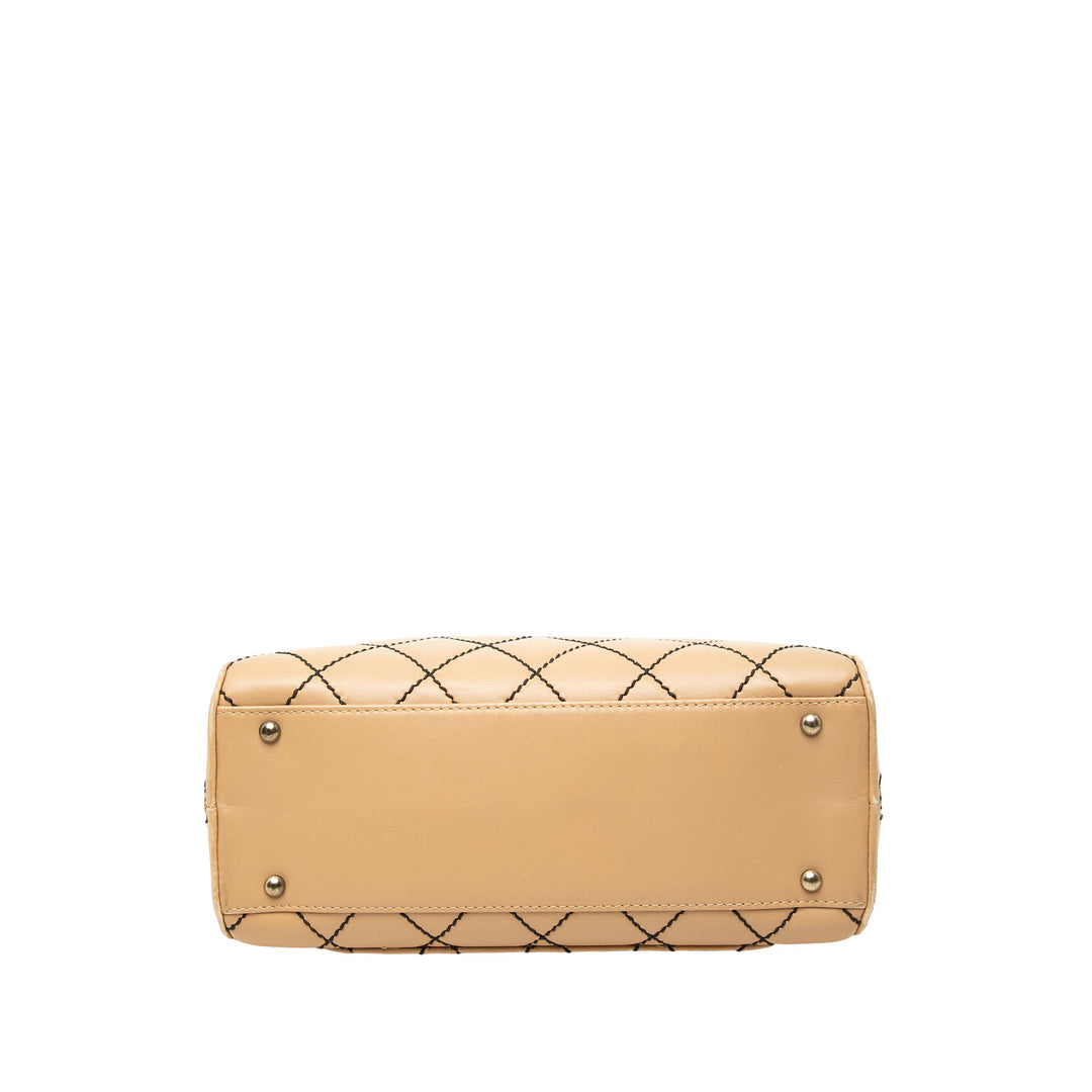 Chanel Sac à main CC Wild Stitch Cuir d'agneau Beige – vue 3 – GABY PARIS