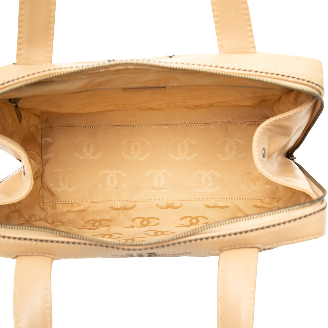 Chanel Sac à main CC Wild Stitch Cuir d'agneau Beige – vue 4 – GABY PARIS