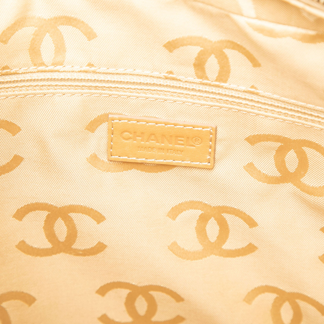Chanel Sac à main CC Wild Stitch Cuir d'agneau Beige – vue 5 – GABY PARIS