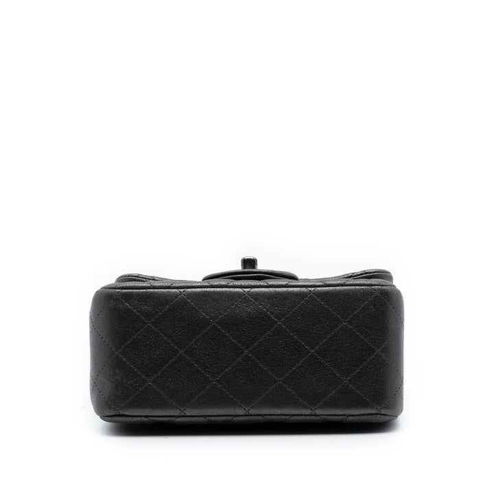 Chanel Mini Square Classic Cuir d’agneau Simple rabat