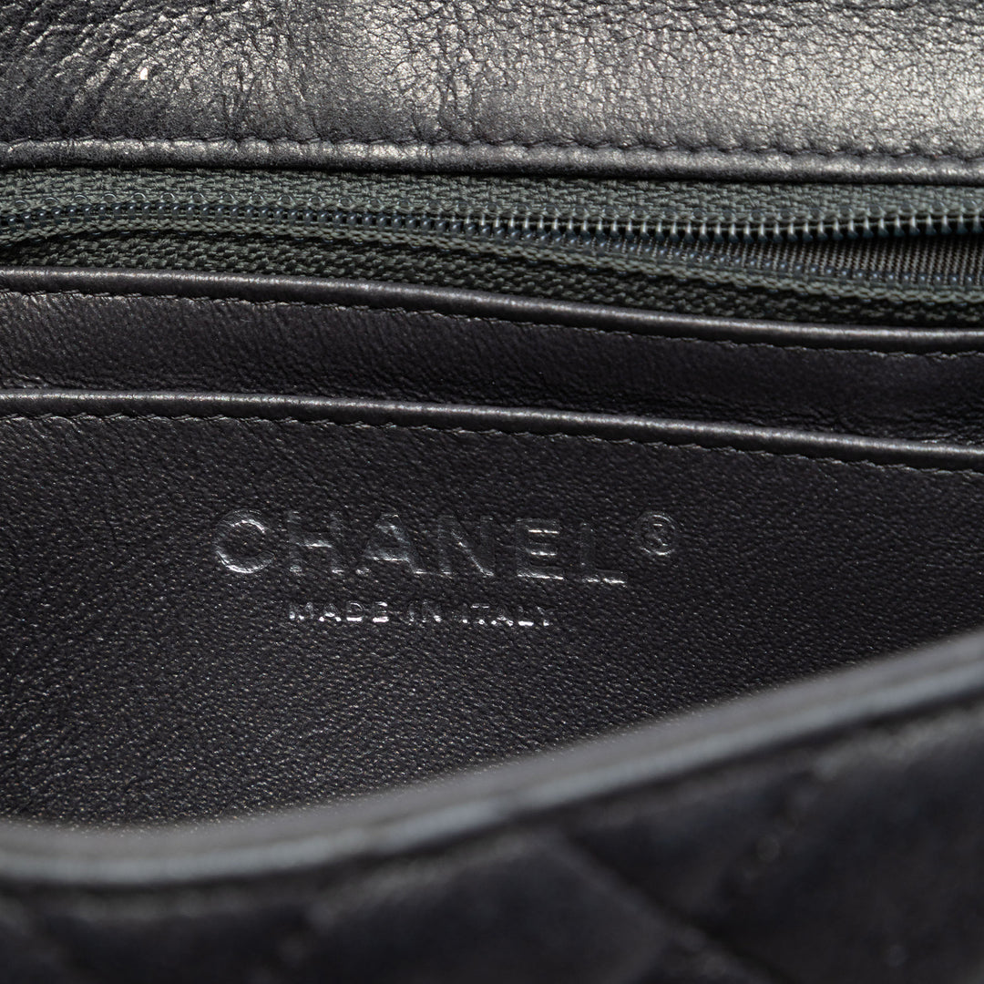 Chanel Mini Square Classic Cuir d’agneau Simple rabat