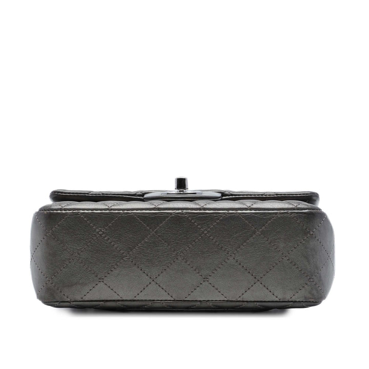 Classic Rectangulaire Métallisé Rabat simple Mini Cuir d'agneau Gris