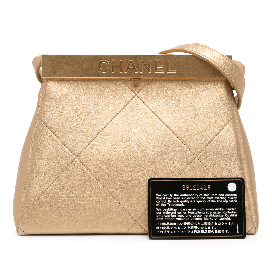 Chanel Small Cuir de veau Kiss Lock Frame Bag Doré