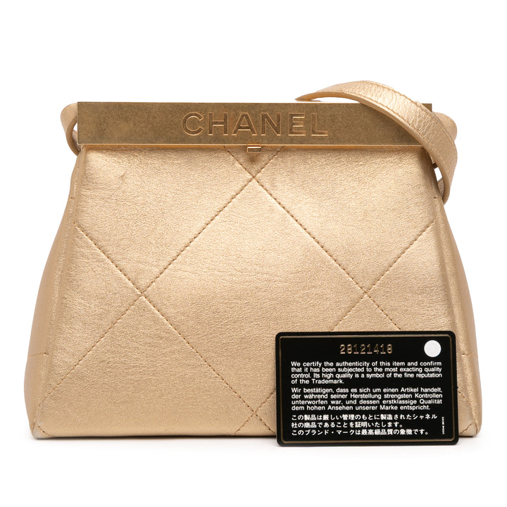 Chanel Small Cuir de veau Kiss Lock Frame Bag Doré