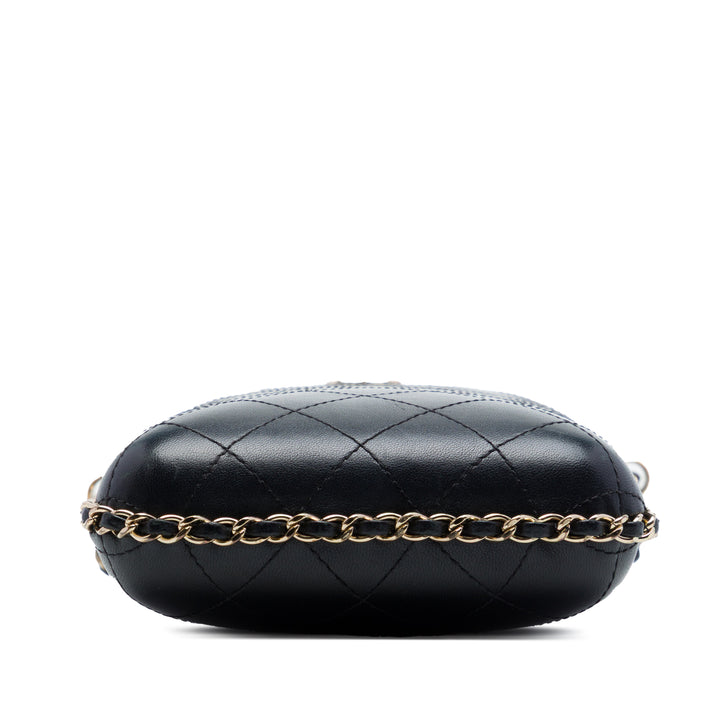 Chanel CC Matelassé Cuir d’agneau Sac rond à chaîne Phone Holder