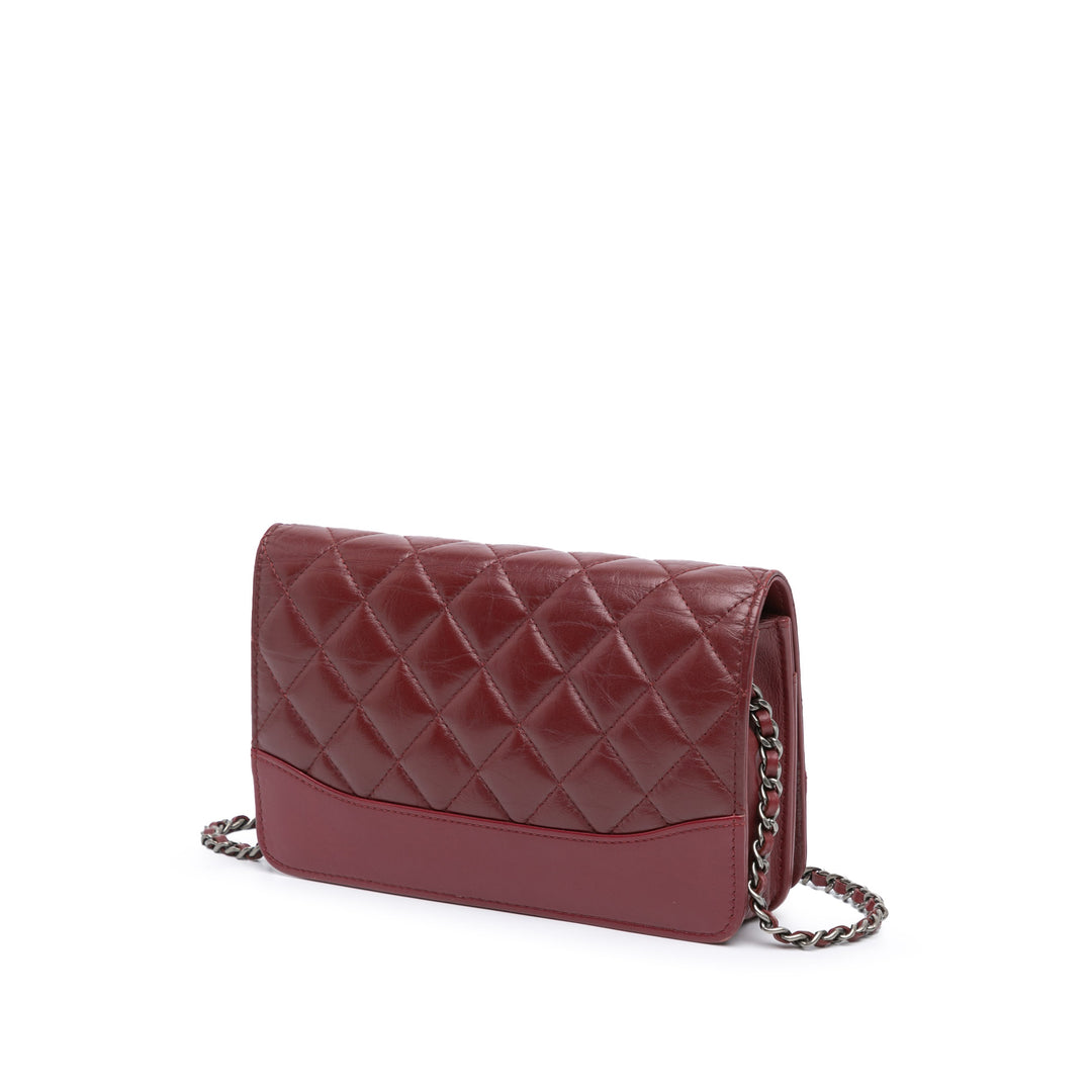 Quilted Aged Calfskin Gabrielle Wallet on Chain Red - Gaby Paris