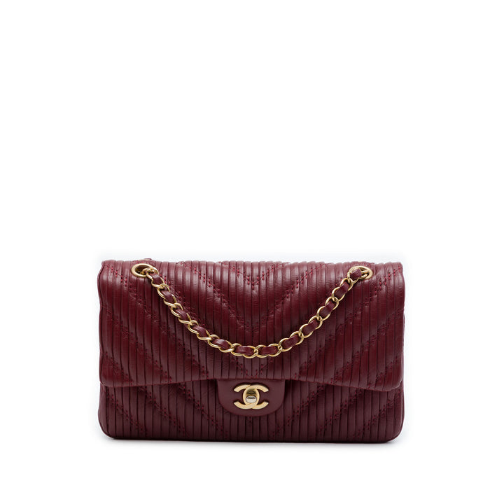 Chanel Medium Classic Chevron Cuir de veau Pleated Double rabat