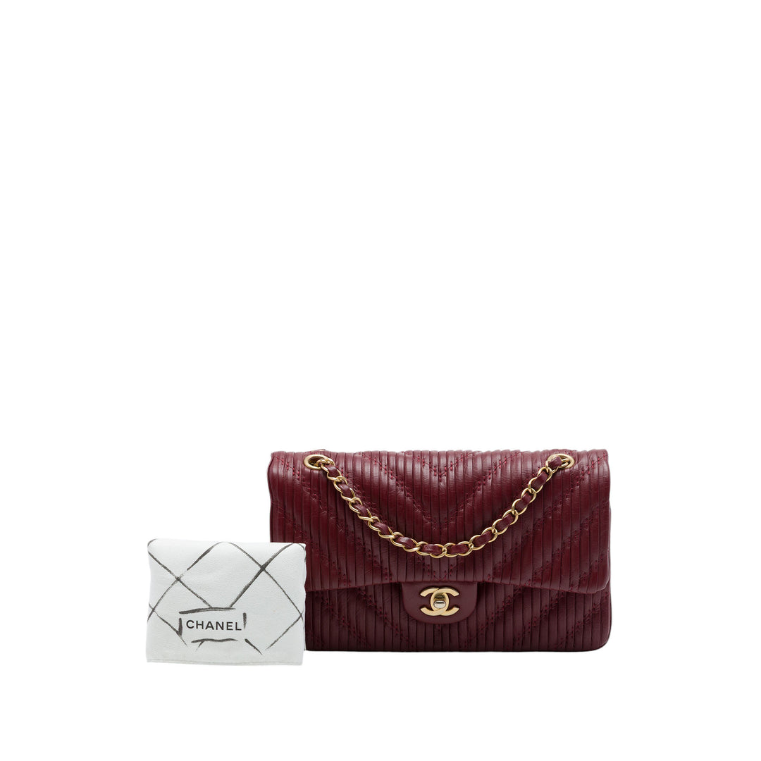Chanel Medium Classic Chevron Cuir de veau Pleated Double rabat