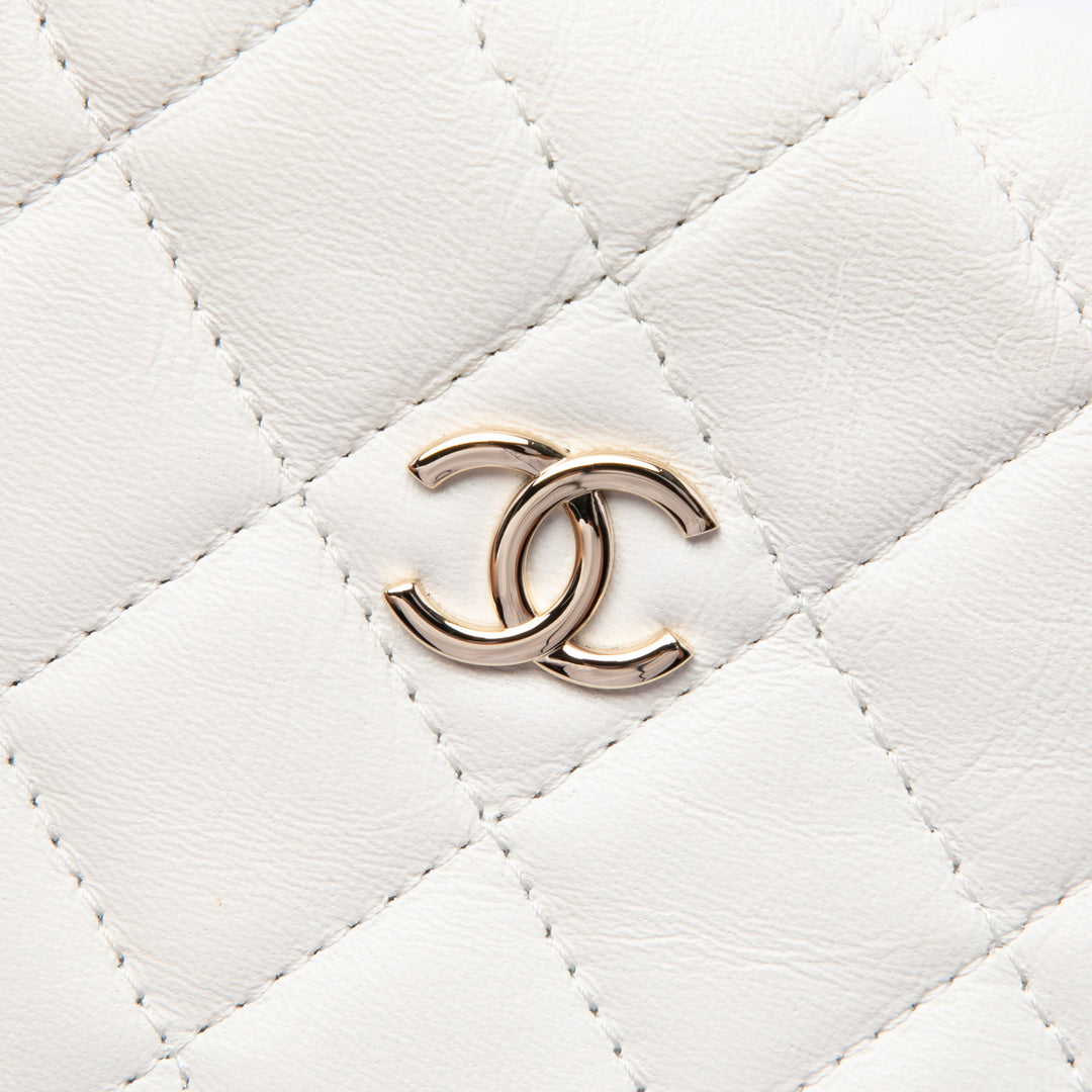 Chanel Matelassé Sac rond à chaîne Pochette Mini Cuir d'agneau Blanc