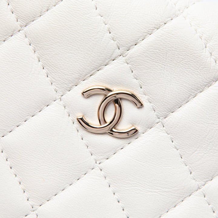 Chanel Matelassé Sac rond à chaîne Pochette Mini Cuir d'agneau Blanc