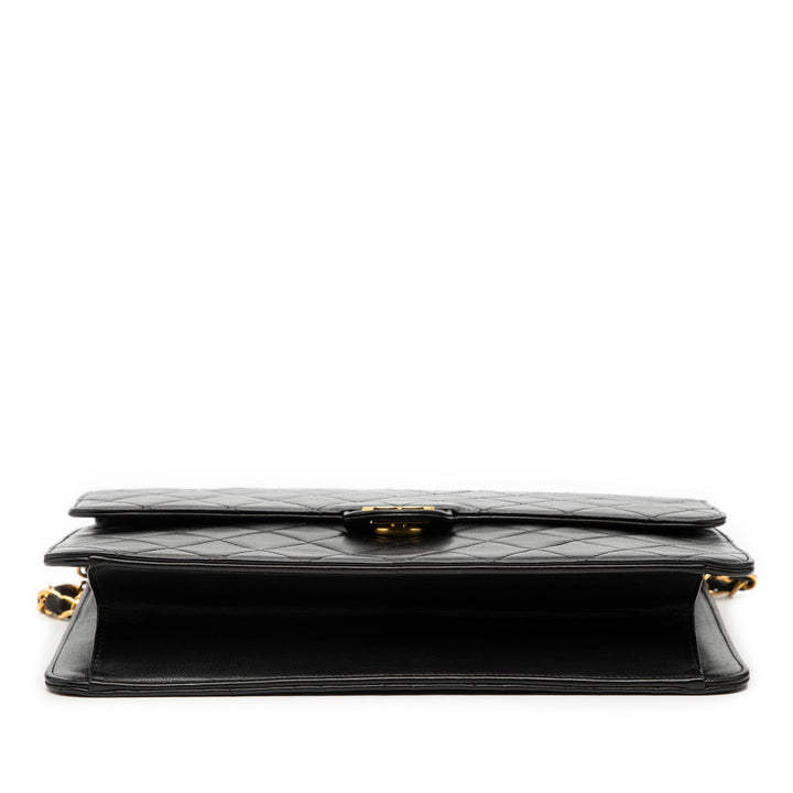 Chanel Medium CC Matelassé Cuir d’agneau Simple rabat