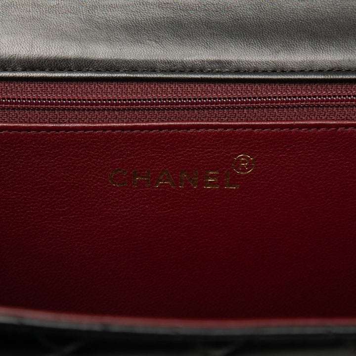Chanel Medium CC Matelassé Cuir d’agneau Simple rabat