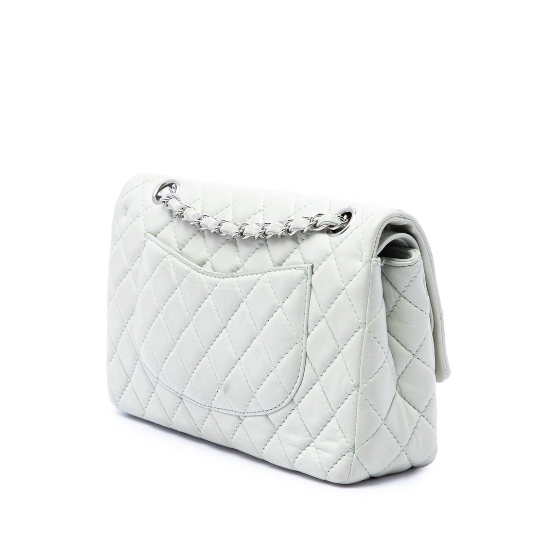 Chanel Medium Classic Cuir d'agneau Double rabat