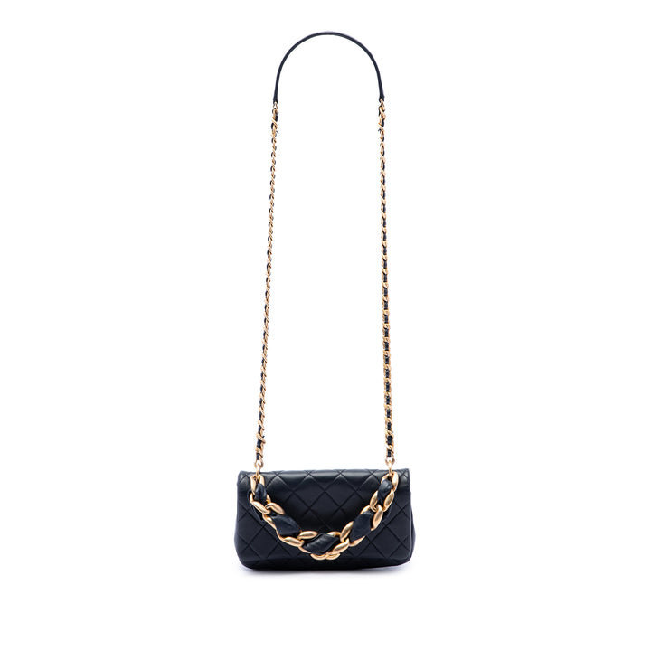 Chanel Matelassé Chaîne is More à rabat Cuir d'agneau Noir – vue 6 – GABY PARIS