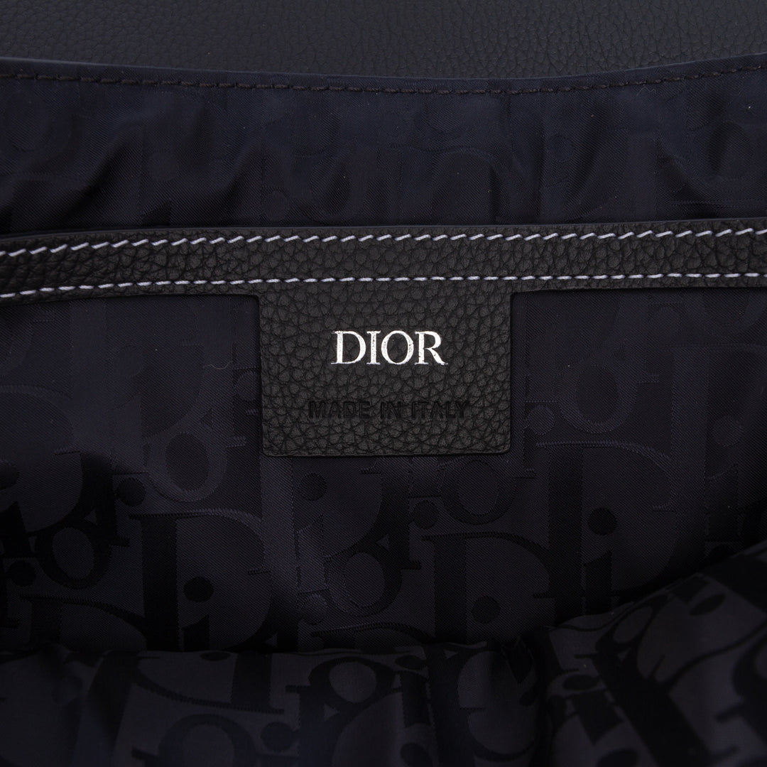 Dior grainé Saddle Pochette with à rabat Moyen Cuir de veau grainé