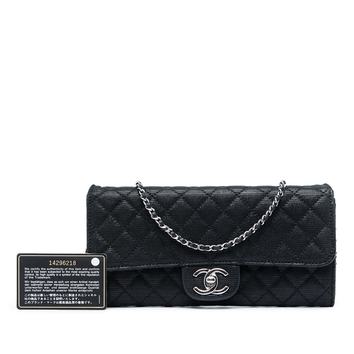 Chanel CC Matelassé Iridescent Fabric East West à rabat