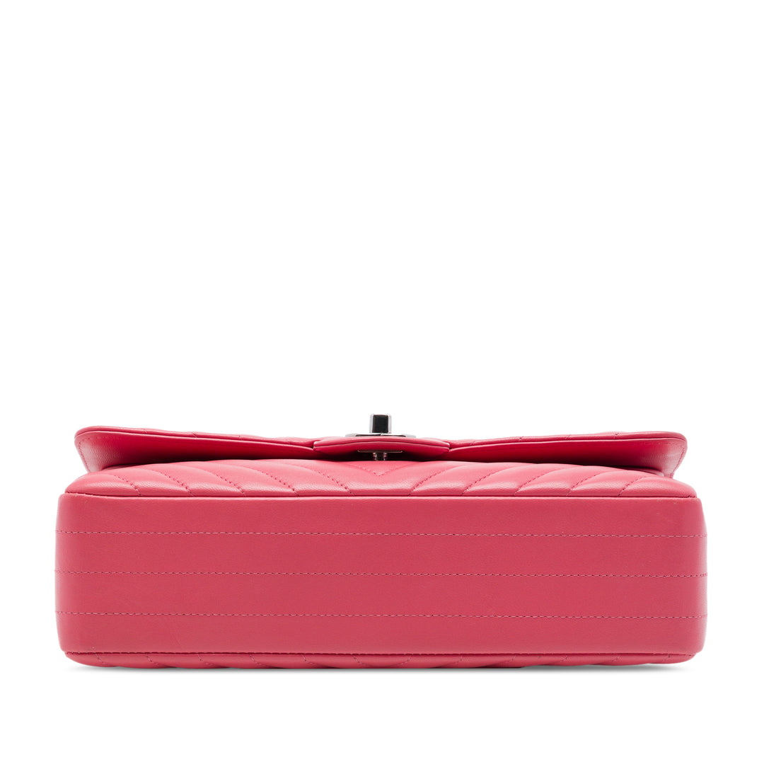 Chanel Classic Chevron Double rabat Moyen Cuir d'agneau Rose – vue 3 – GABY PARIS