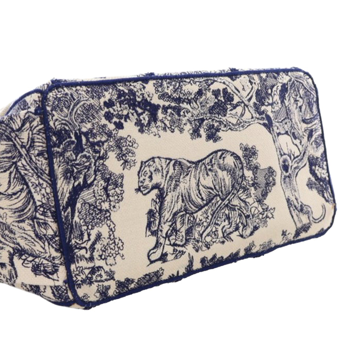 Canvas Embroidered Toile De Jouy Catherine Tote Blue - Gaby Paris