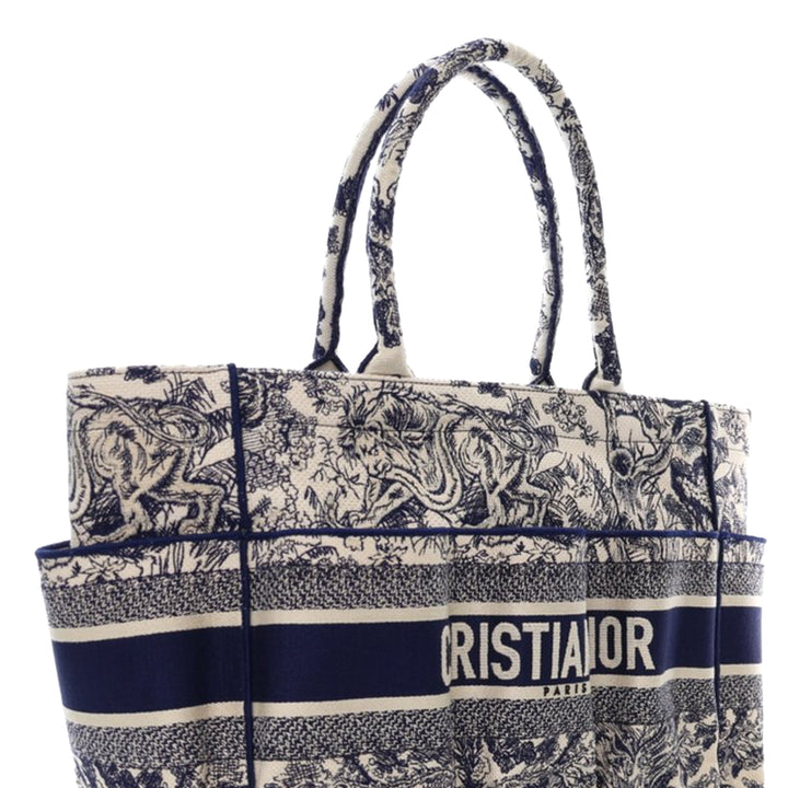 Canvas Embroidered Toile De Jouy Catherine Tote Blue - Gaby Paris