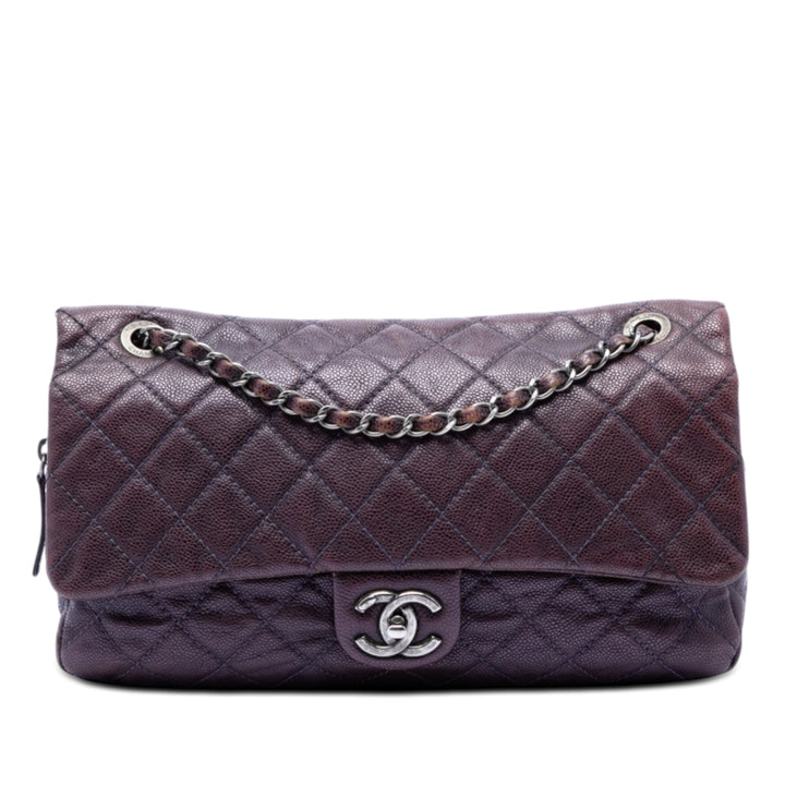Chanel Jumbo Matelassé Iridescent Caviar Easy à rabat