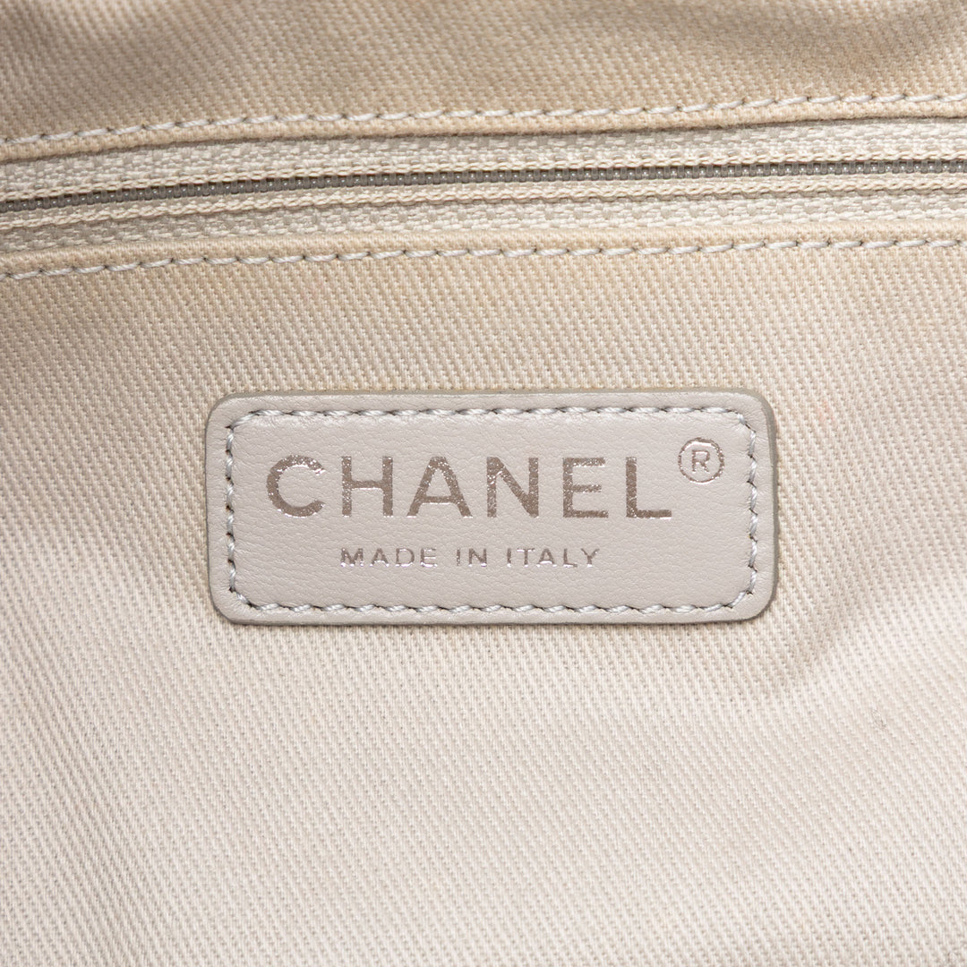 Chanel Small Iridescent Cuir de veau Sea Hit Cabas