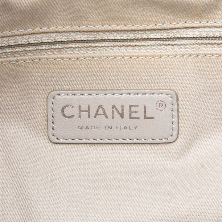 Chanel Small Iridescent Cuir de veau Sea Hit Cabas
