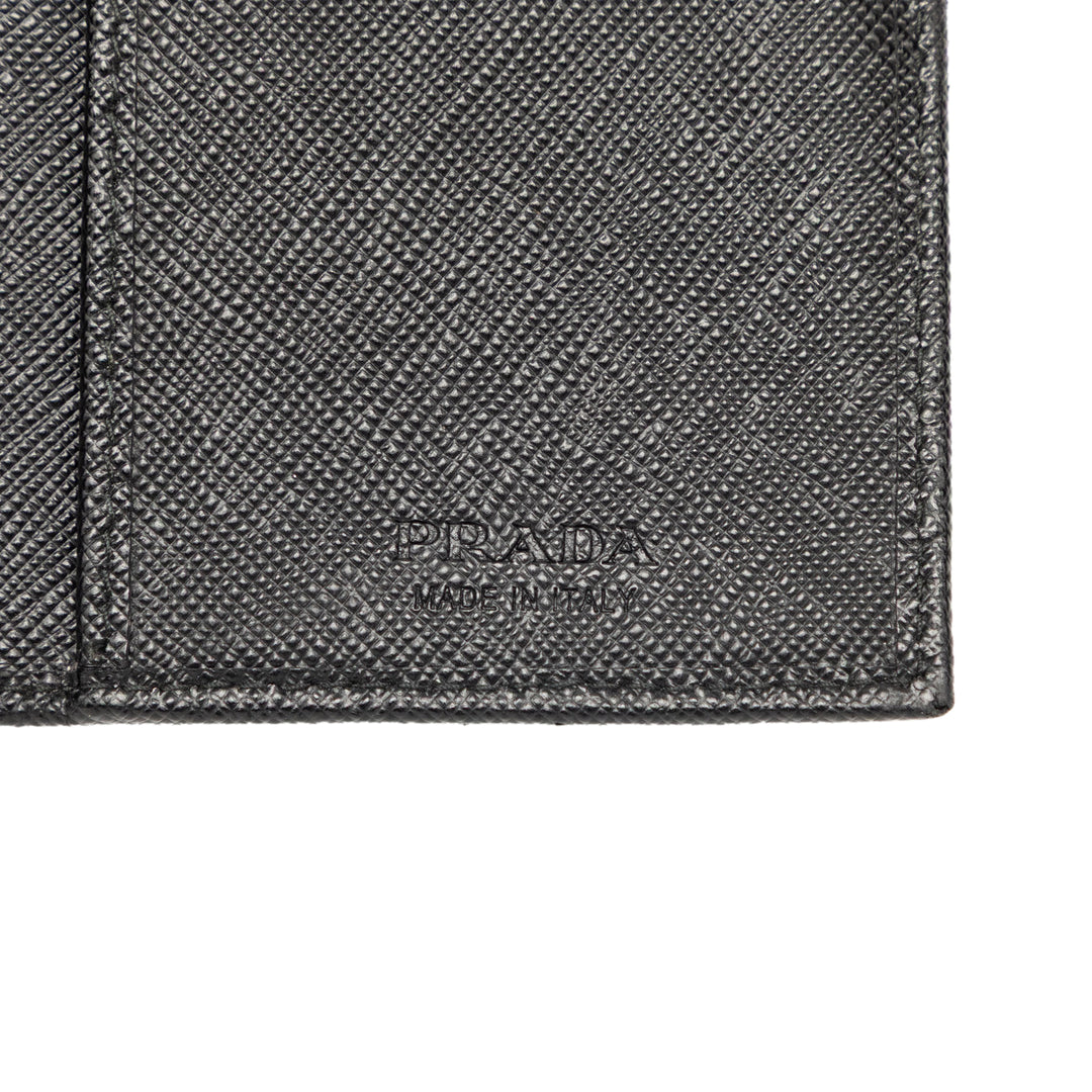 Prada Saffiano Bifold Portefeuille long