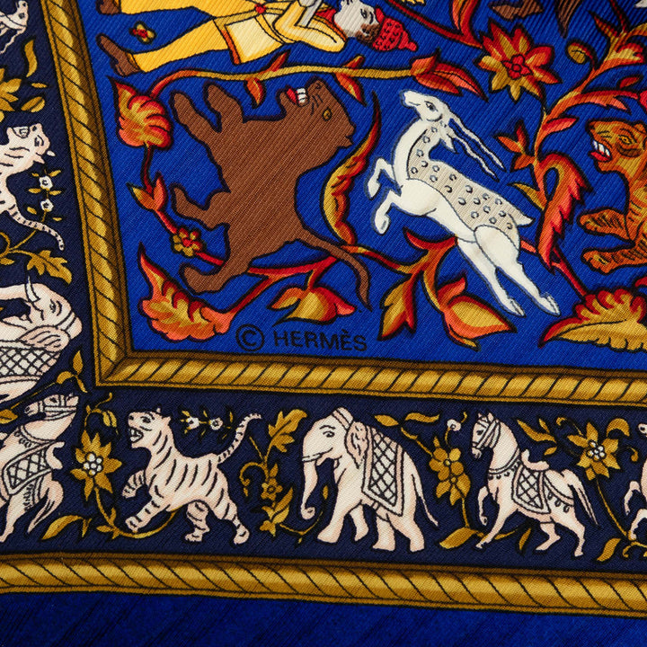 Hermès Chasse en Inde Pleated Foulard 140 Bleu – vue 5 – GABY PARIS