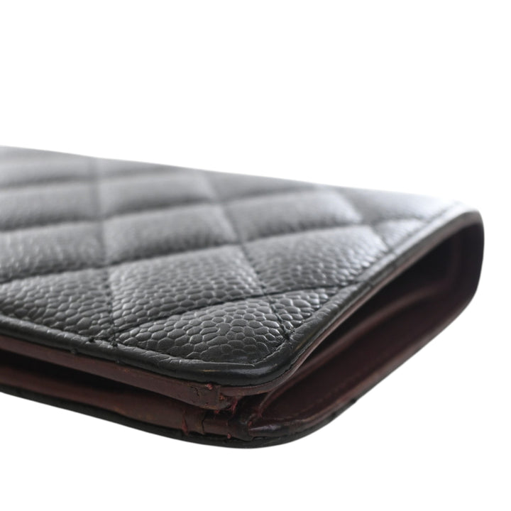 Chanel CC Matelassé Caviar Yen Bifold Portefeuille long
