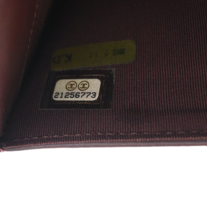 Chanel CC Matelassé Caviar Yen Bifold Portefeuille long
