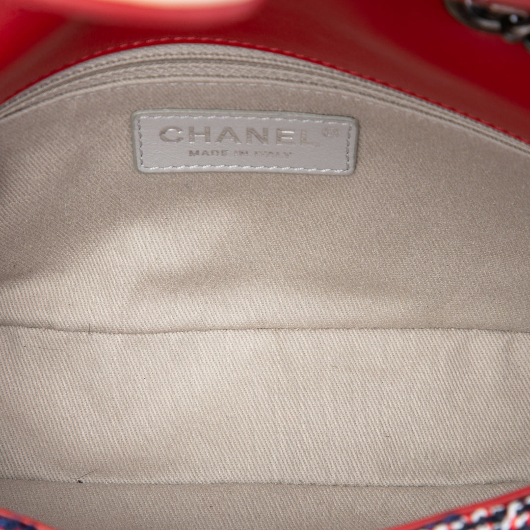 Chanel Sac bandoulière CC Matelassé Rabat simple Tweed Bleu – vue 4 – GABY PARIS