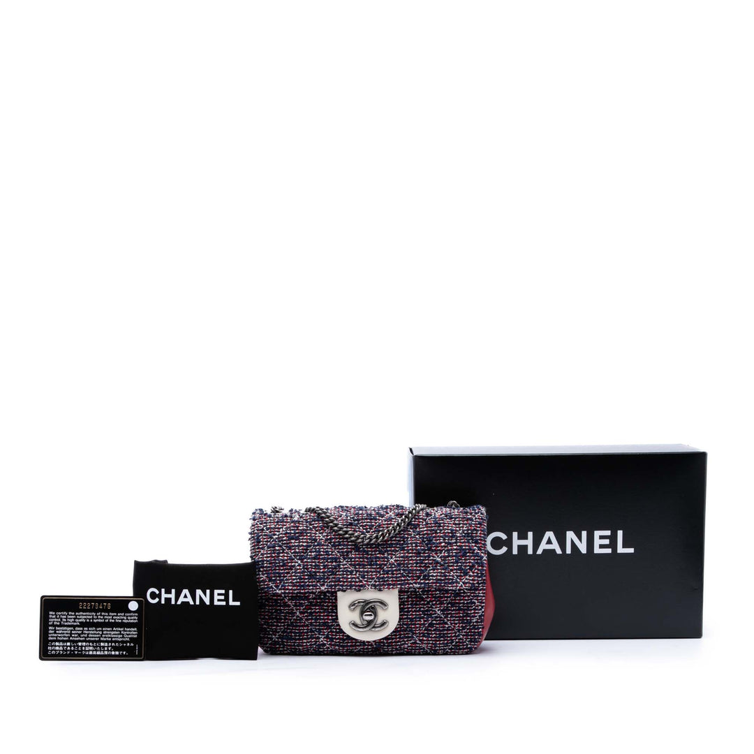 Chanel Sac bandoulière CC Matelassé Rabat simple Tweed Bleu – vue 7 – GABY PARIS