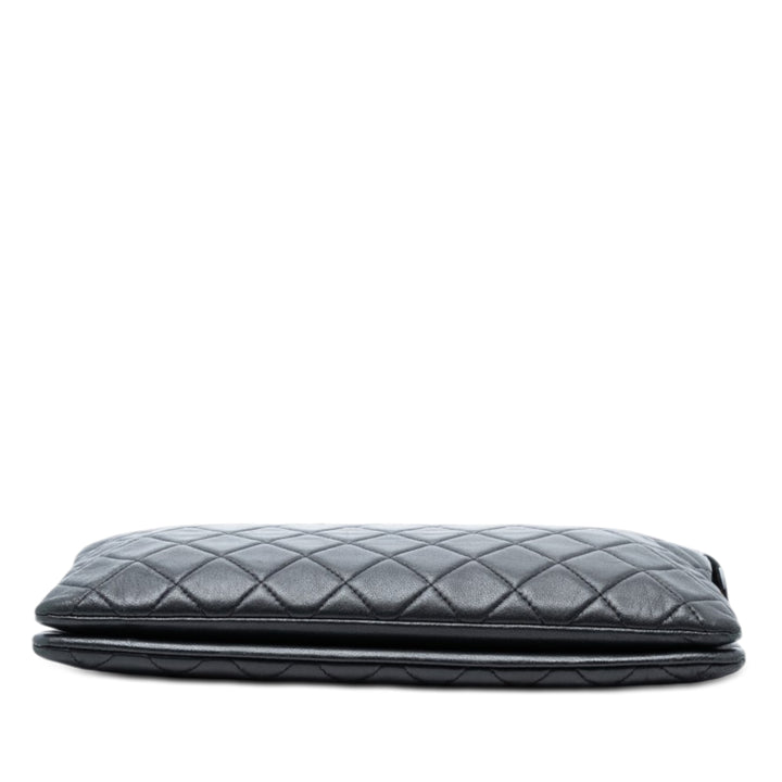 Chanel Matelassé Cuir d’agneau Boy Zip Pochette