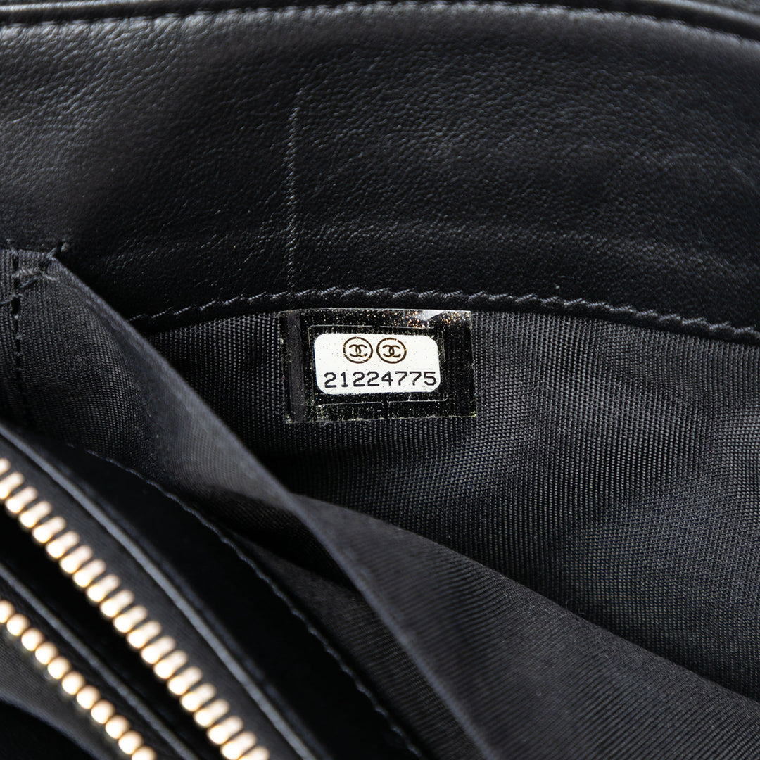 Chanel Matelassé Cuir d’agneau Boy Zip Pochette