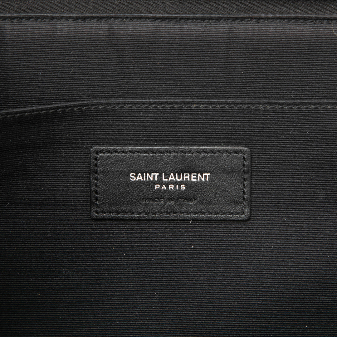 Saint Laurent grainé Classic Zippé Snap Pochette Cuir de veau grainé Noir