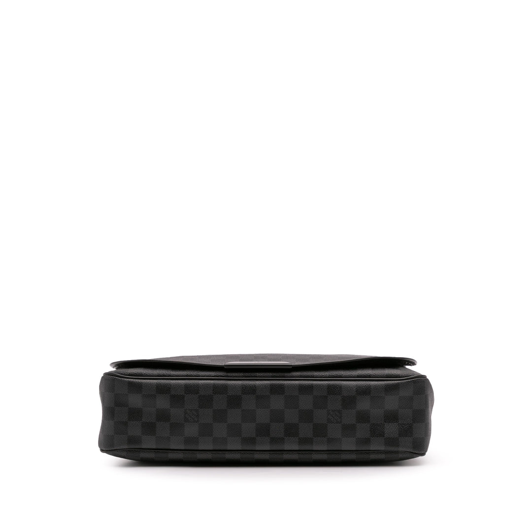 Louis Vuitton Damier Graphite Daniel MM Noir