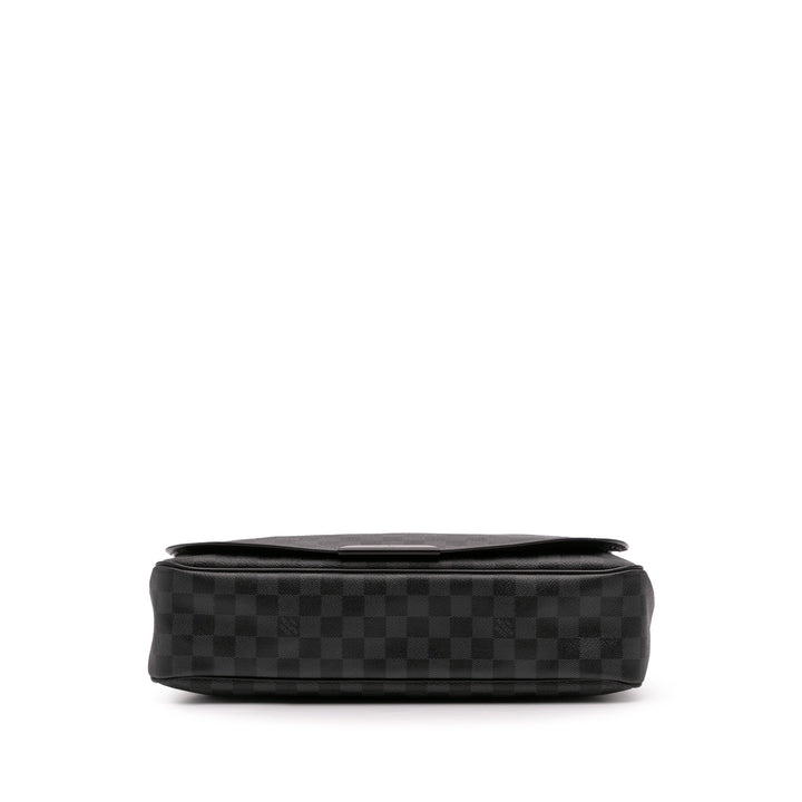 Louis Vuitton Damier Graphite Daniel MM Noir
