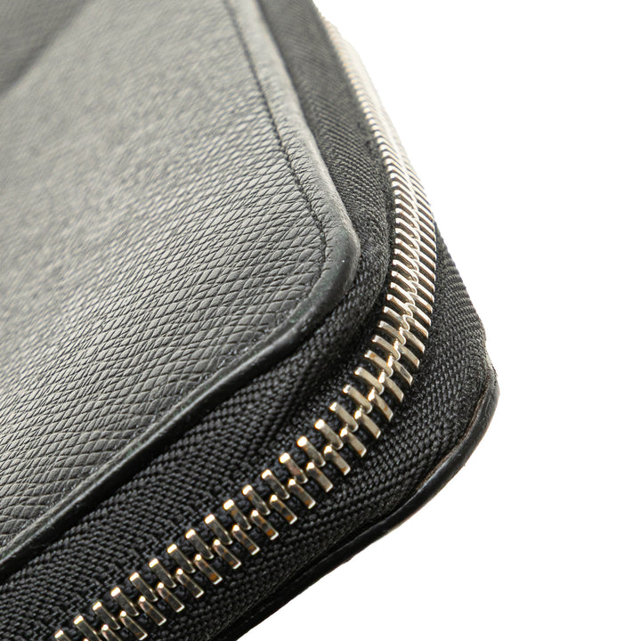 Taiga Zippy Organizer Wallet Black - Gaby Paris