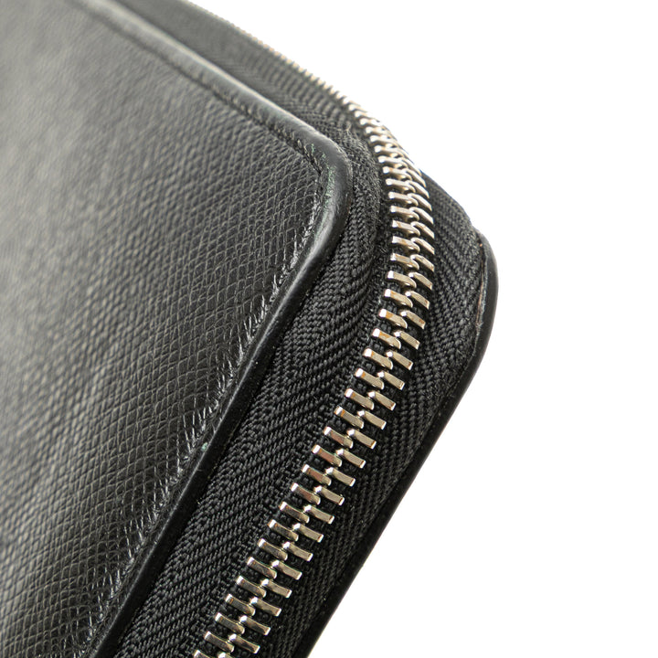 Taiga Zippy Organizer Wallet Black - Gaby Paris