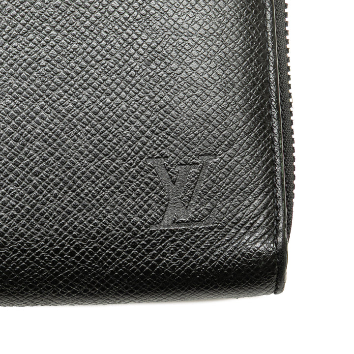 Taiga Zippy Organizer Wallet Black - Gaby Paris