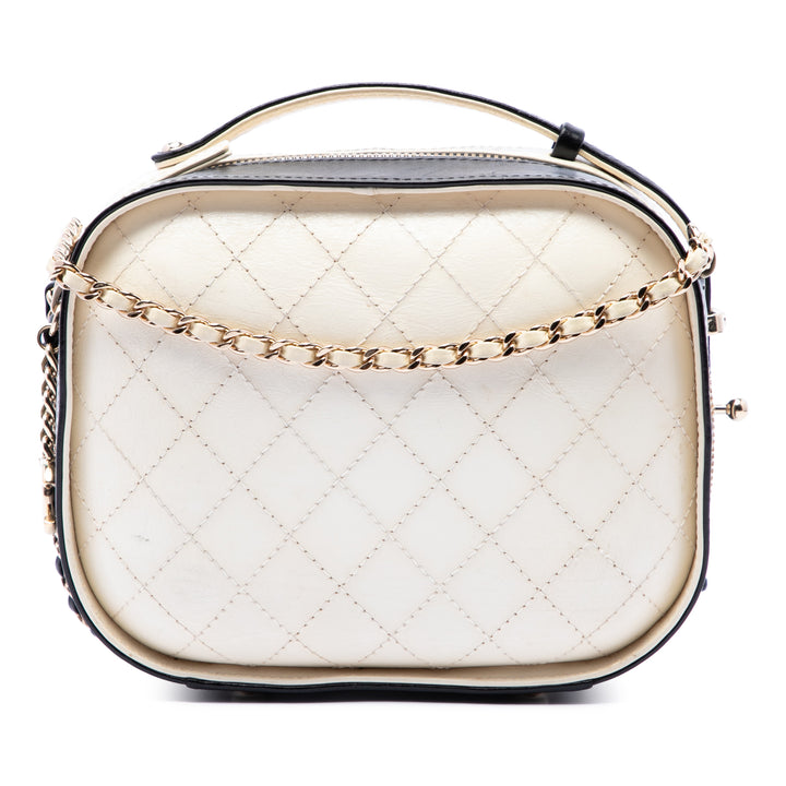 CC Matelassé Froissé Vanity Petit Cuir de veau Blanc