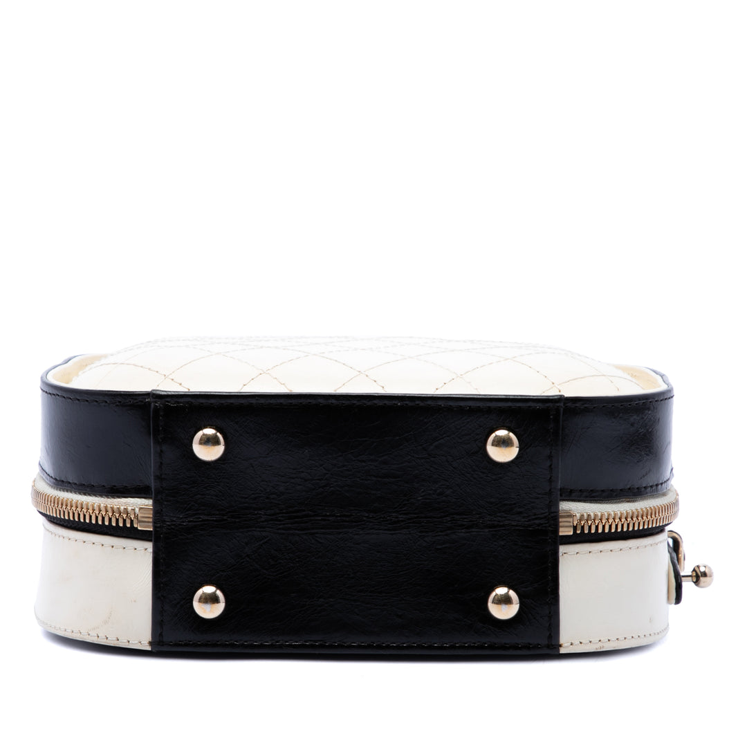 CC Matelassé Froissé Vanity Petit Cuir de veau Blanc