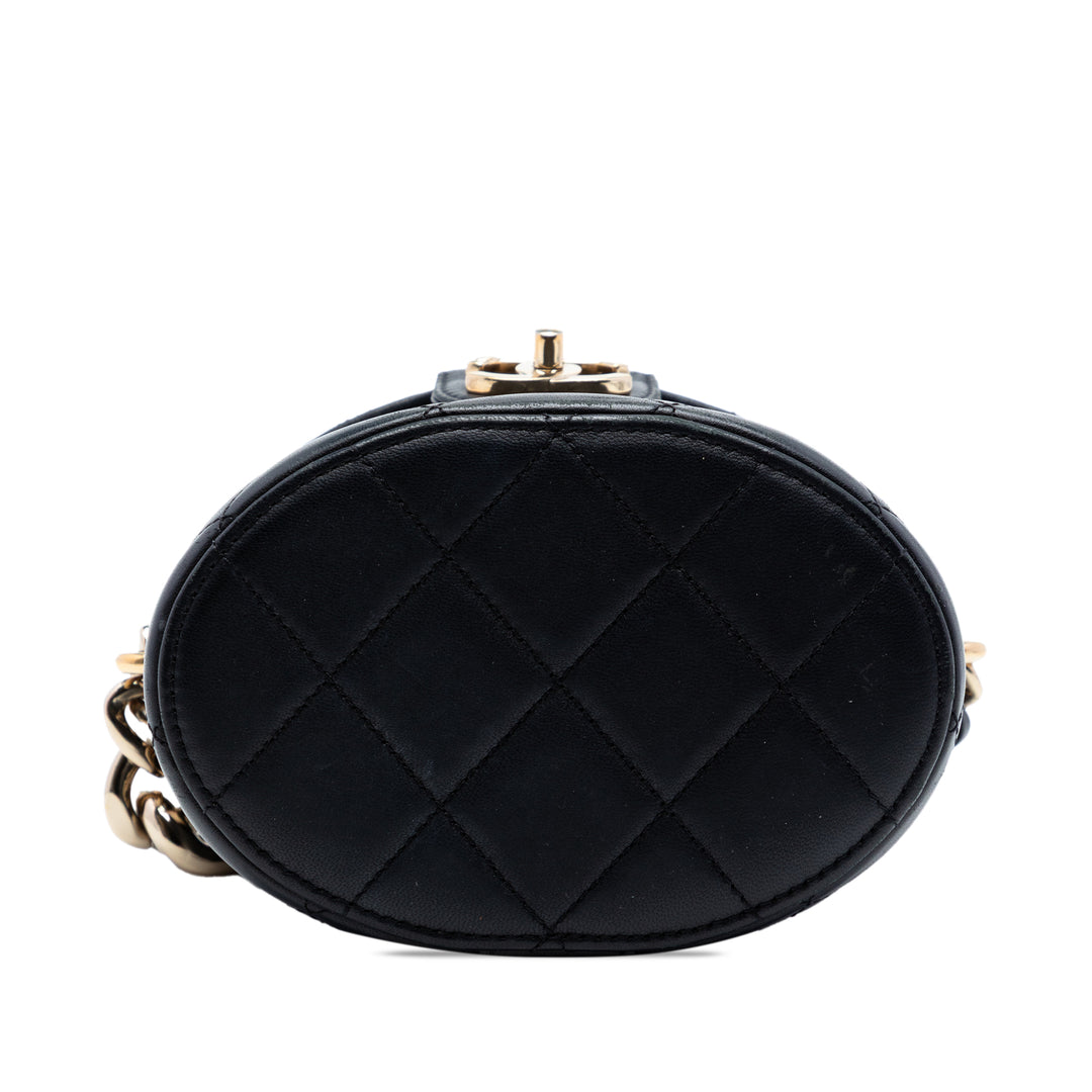 Chanel CC Cuir d’agneau Elegant Chain Vanity