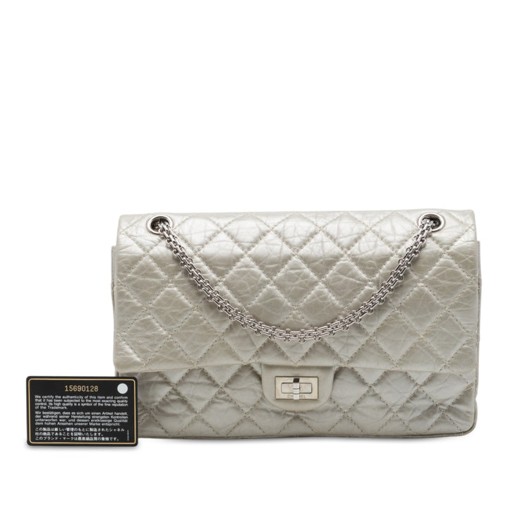 Chanel Sac porté épaule Matelassé Métallisé vieilli Reissue 2.55 Double rabat 226 Cuir de veau Doré – vue 7 – GABY PARIS
