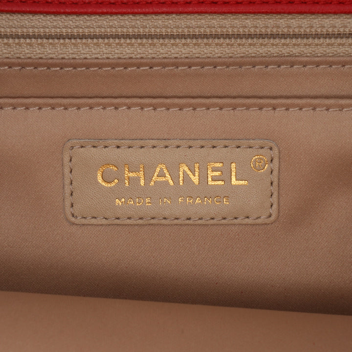 Large Quilted Lambskin Golden Class Flap Red - Gaby Paris