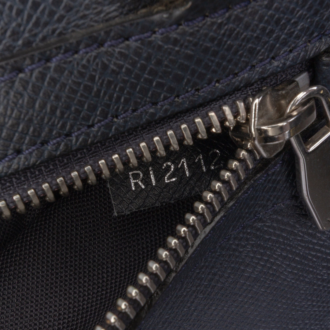 Louis Vuitton Taiga Vassili PM Noir