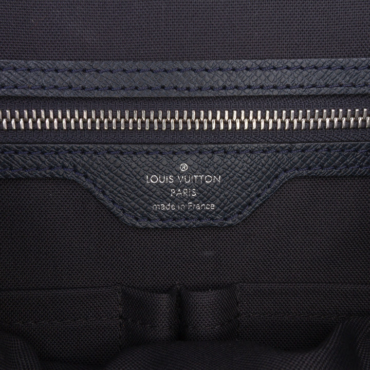 Louis Vuitton Taiga Vassili PM Noir